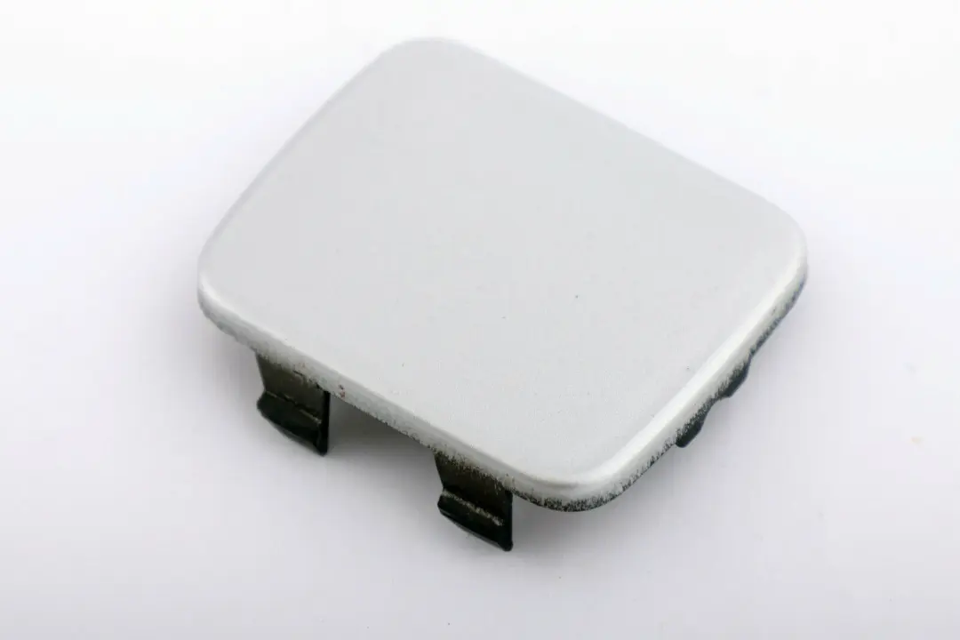 BMW E87 LCI Flap Ojo De remolque parachoques trasero Titansilber Plata 7166598 - SKU P0036377-TS - Número de pieza 0036377