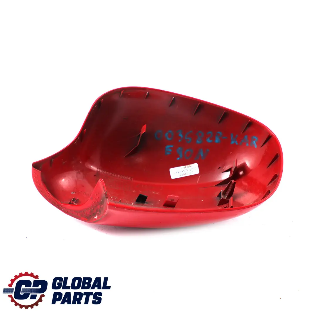Prawa Osłona Lusterka Czerwona do BMW E90 E91 LCI o numerze 0036828 BMW E90 E91 LCI Prawa Osłona Lusterka Czerwona - SKU P0036828-KAR - Numer Części 0036828