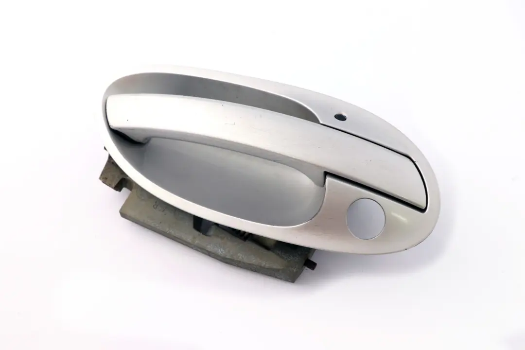 Front Right Grab Handle Door Opener O/S Titansilber Silver 354 to BMW 7 Series E65 with Part number 0140534 BMW 7 Series E65 Front Right Grab Handle Door Opener O/S Titansilber Silver 354 - SKU rhd-0140536-TS - Part number 0140534