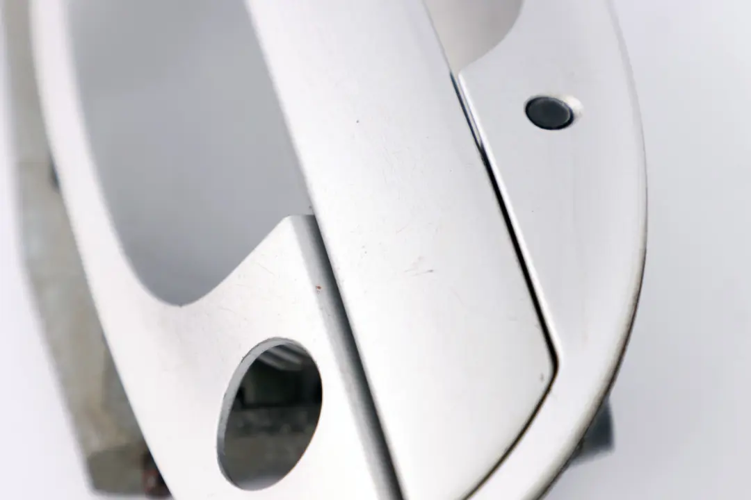 BMW 7 Series E65 Front Right Grab Handle Door Opener O/S Titansilber Silver 354 - SKU rhd-0140536-TS - Part number 0140534