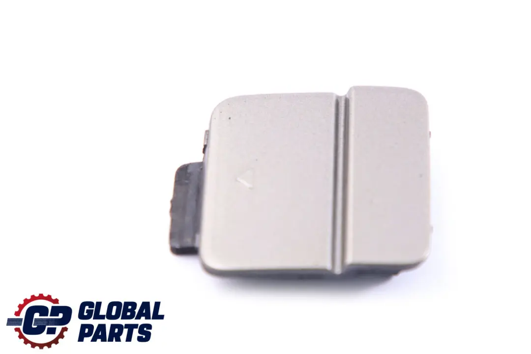Klappe Abschleppöse Olivin Metallic Hinten 7033711 für BMW 5 Series E60 mit Teilenummer 0150251 BMW 5 Series E60 Klappe Abschleppöse Olivin Metallic Hinten 7033711 - SKU P0150251-OLI - Teilenummer 0150251