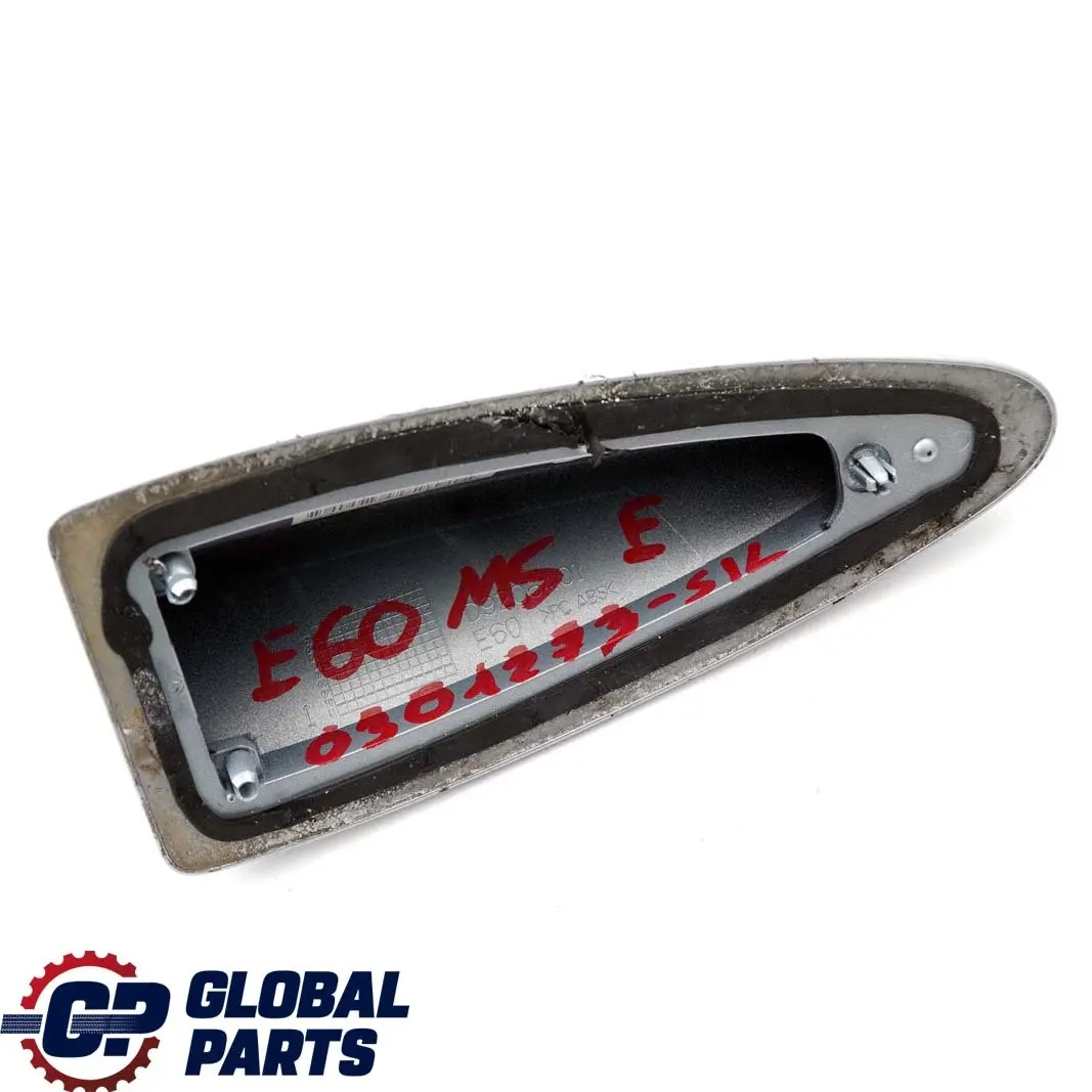 Boitier Vide Toit Silverstone Metallique - A29 pour BMW E60 M5 à propos du numéro de pièce 0301273 BMW E60 M5 Boitier Vide Toit Silverstone Metallique - A29 - SKU P0301273-SIL - Numéro de pièce 0301273