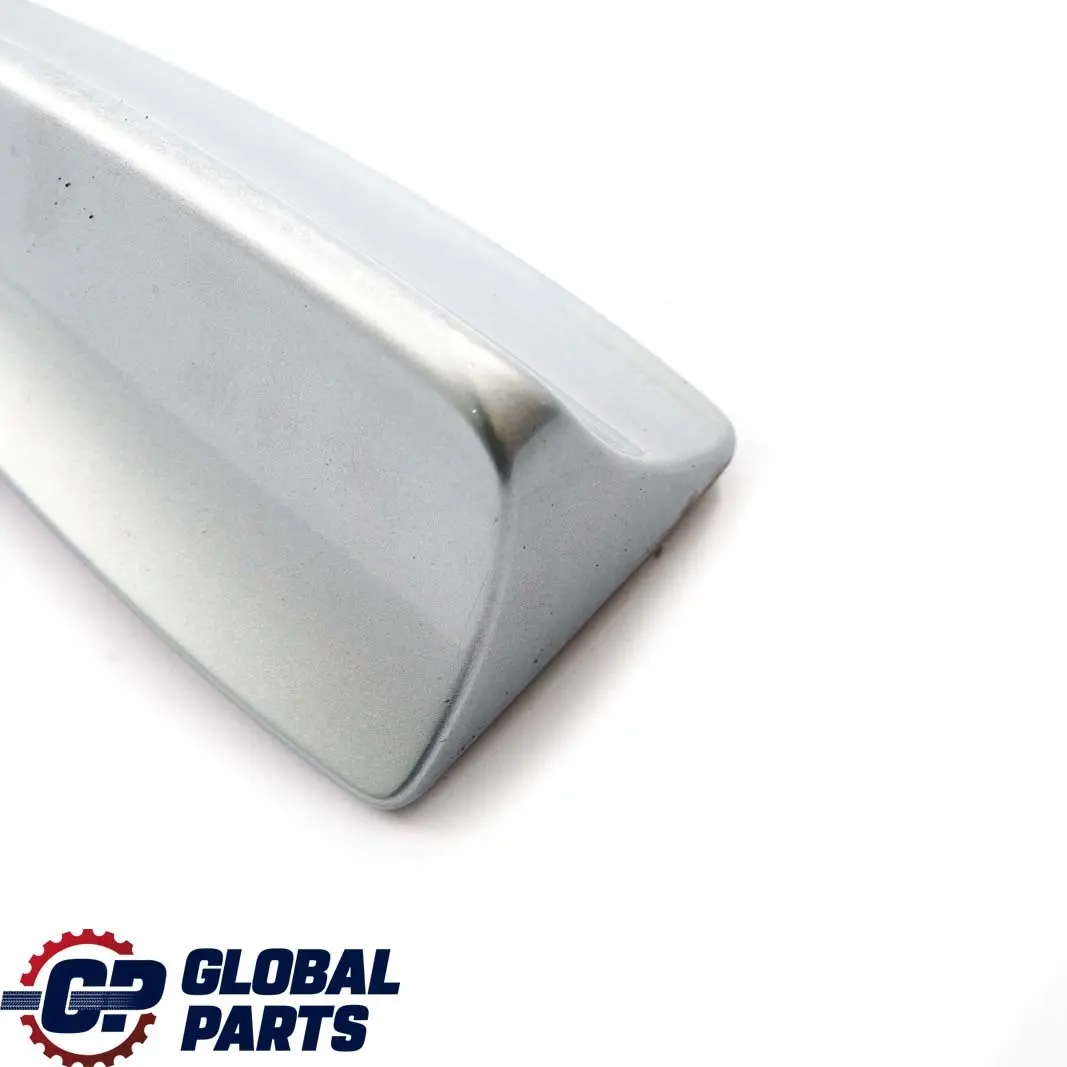 Empty Housing Roof Antenna Shark Silverstone 2 Metallic to BMW 5 Series E60 M5 with Part number 0301273 BMW 5 Series E60 M5 Empty Housing Roof Antenna Shark Silverstone 2 Metallic - SKU P0301273-SIL - Part number 0301273