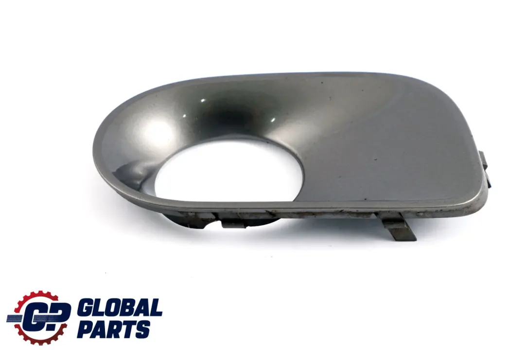 Blende Nebelscheinwerfer Rechts Sterlinggrau Metallic 7111764 für BMW X5 er E53 mit Teilenummer 0301730 BMW X5 er E53 Blende Nebelscheinwerfer Rechts Sterlinggrau Metallic 7111764 - SKU P0301730-STG - Teilenummer 0301730