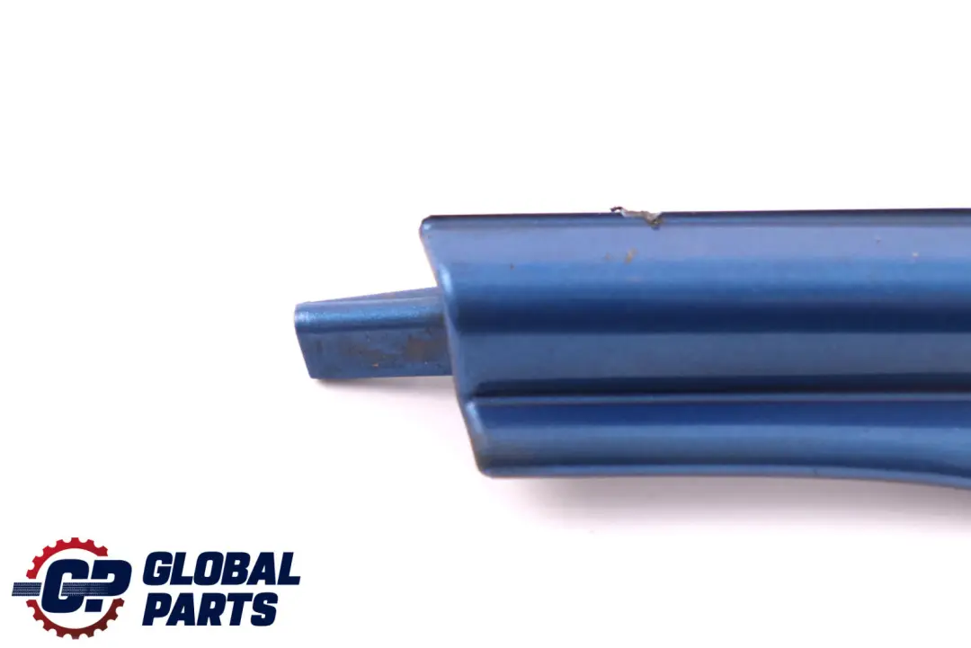 Abdeckung Scharnier Links Hyper Blue Metallic für BMW Mini Cooper R52 mit Teilenummer 0390015 BMW Mini Cooper R52 Abdeckung Scharnier Links Hyper Blue Metallic - SKU P0390015-HYB - Teilenummer 0390015