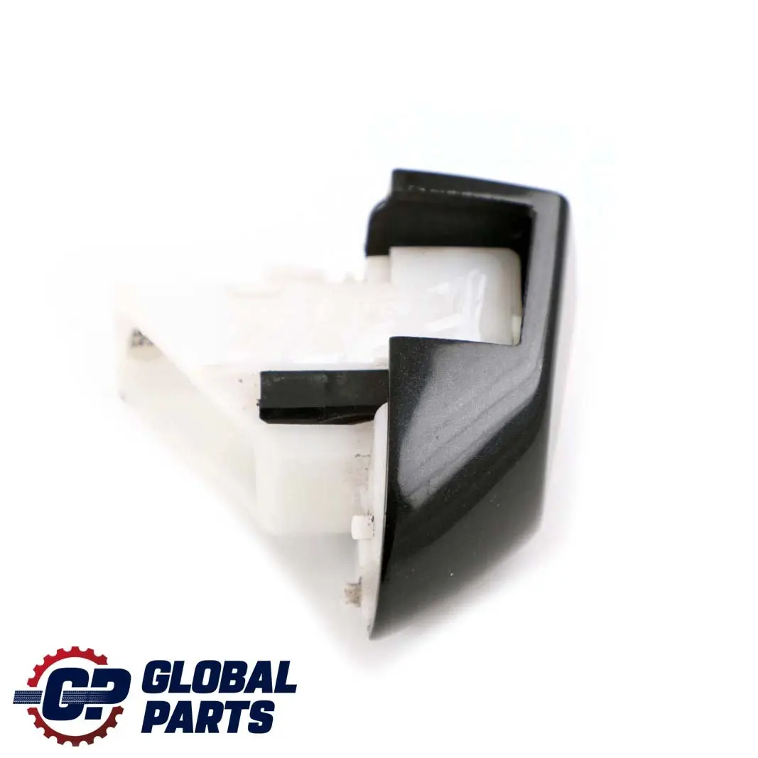 Uchwyt Pokrywa Tylna Lewy Czarny Szafir 475 do BMW E81 E87 o numerze 0392538 BMW E81 E87 Uchwyt Pokrywa Tylna Lewy Czarny Szafir 475 - SKU P0392538-BS - Numer Części 0392538