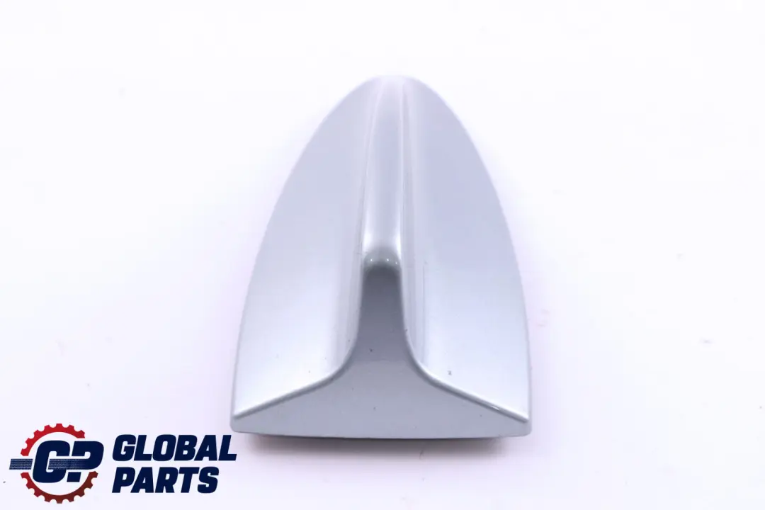 Alloggiamento vuoto per antenna a tetto Shark Bluewater Metallic per BMW E90 E92 con numero di parte 0397539 BMW E90 E92 Alloggiamento vuoto per antenna a tetto Shark Bluewater Metallic - SKU P0397539-WB - Numero di parte 0397539