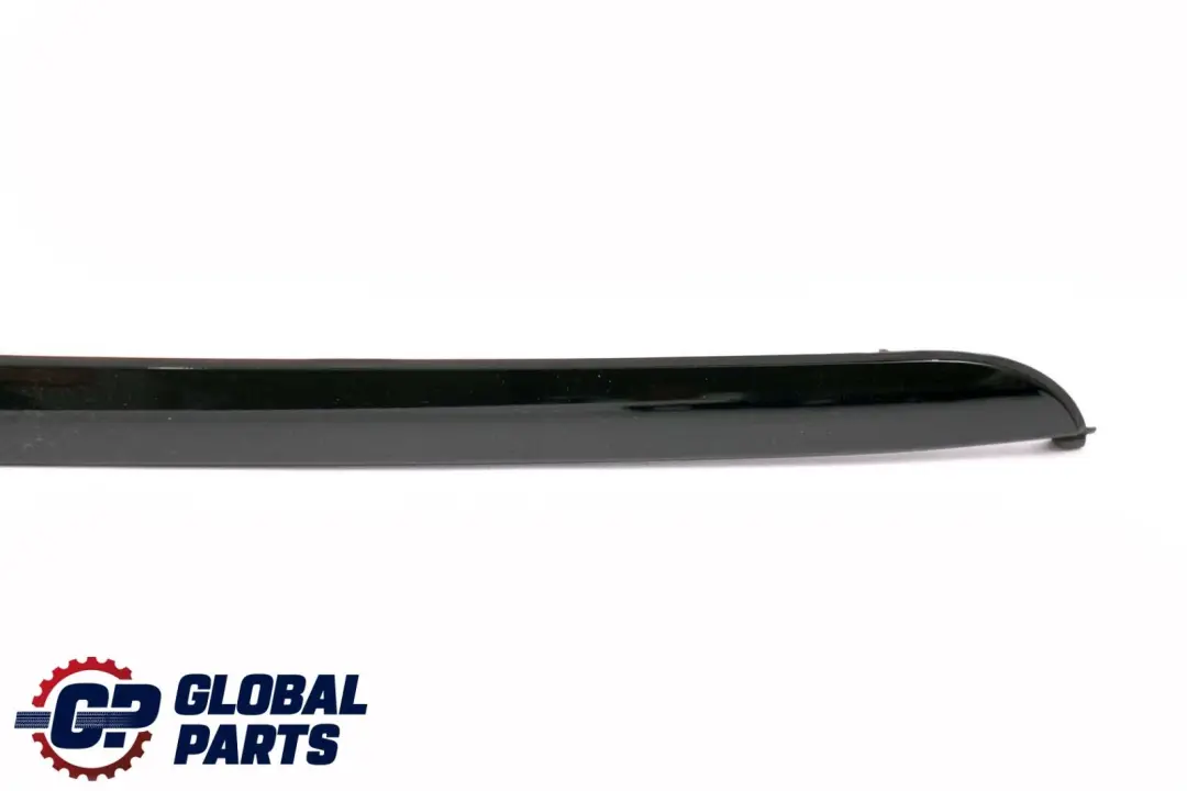 Front Right Windscreen Drip Moulding Trim Schwarz 2 Black para BMW E83 con número de pieza 0403319 BMW E83 Front Right Windscreen Drip Moulding Trim Schwarz 2 Black - SKU P0403319-SCH - Número de pieza 0403319