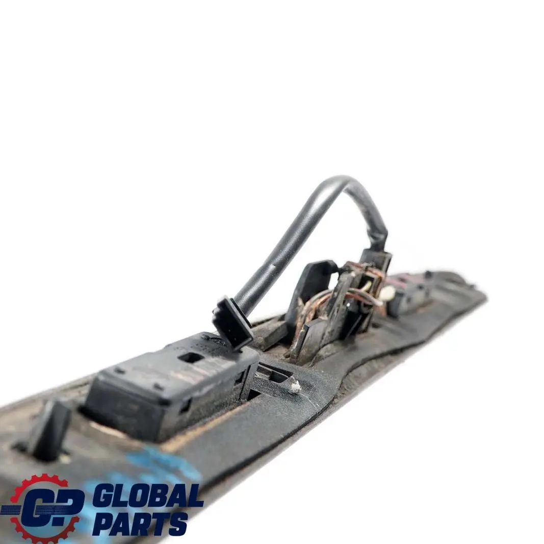 Griffleiste Heckklappe Titansilber Metallic 354 für BMW 3 er E46 Touring mit Teilenummer 0403479 BMW 3 er E46 Touring Griffleiste Heckklappe Titansilber Metallic 354 - SKU P0403479-TS - Teilenummer 0403479