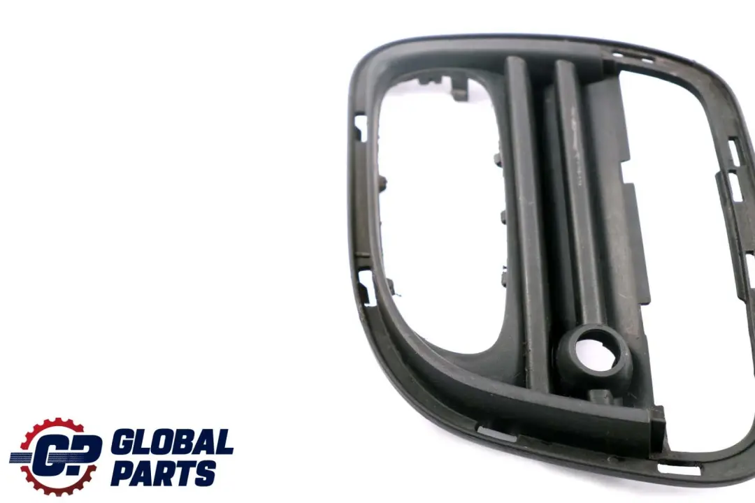 Mini Cooper R56 R57 Griglia Paraurti Posteriore Destra con Foro PDC 0413568 - SKU P0413568 - Numero di parte 0413258