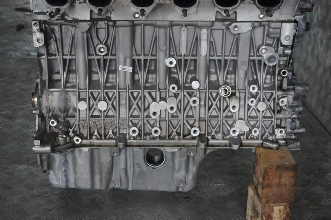 Bare Engine M57N2 306D3 231HP w 99k miles WARRANTY to BMW 5 Series E60 E61 530xd with Part number 0413752 BMW 5 Series E60 E61 530xd Bare Engine M57N2 306D3 231HP w 99k miles WARRANTY - SKU p0413752 - Part number 0413752