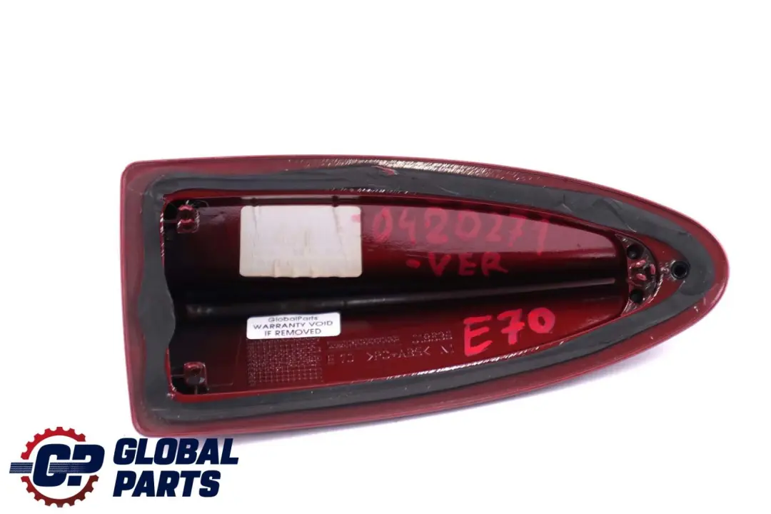 Leergehäuse Dachantenne Vermilionrot Metallic - A82 für BMW X5 X6 er E70 E71 mit Teilenummer 0420271 BMW X5 X6 er E70 E71 Leergehäuse Dachantenne Vermilionrot Metallic - A82 - SKU P0420271-VER - Teilenummer 0420271