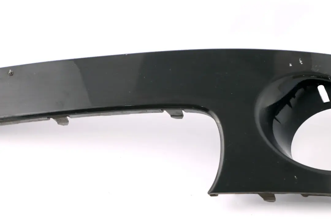 Blende Vorne Links Midnight Black Schwarz 2753657 für BMW Mini Cooper 2 R55 R56 mit Teilenummer 0430223 BMW Mini Cooper 2 R55 R56 Blende Vorne Links Midnight Black Schwarz 2753657 - SKU P0430223-MNB2 - Teilenummer 0430223