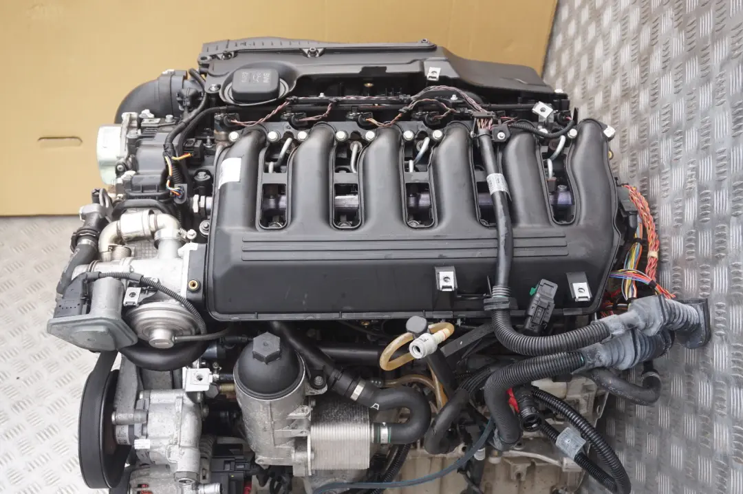 Completo Motore M57N2 306D3 149000km 197PS GARANZIA per BMW E60 E61 LCI 525d con numero di parte 0441303 BMW E60 E61 LCI 525d Completo Motore M57N2 306D3 149000km 197PS GARANZIA - SKU p0441303-1 - Numero di parte 0441303