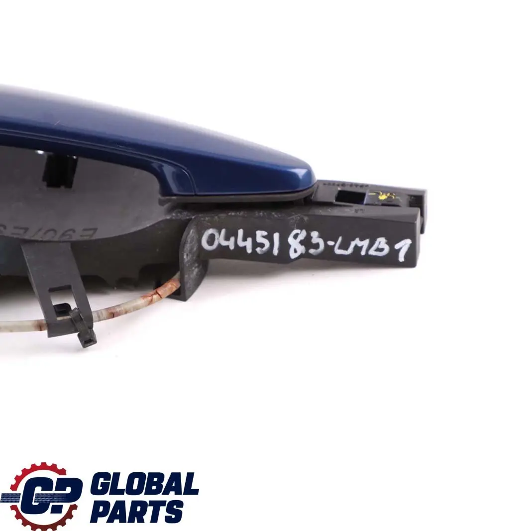 Griffbügel Hinten Links Le Mans Blau Metallic 381 für BMW 3 er 1 E90 E91 mit Teilenummer 0445183 BMW 3 er 1 E90 E91 Griffbügel Hinten Links Le Mans Blau Metallic 381 - SKU P0445183-LMB1 - Teilenummer 0445183