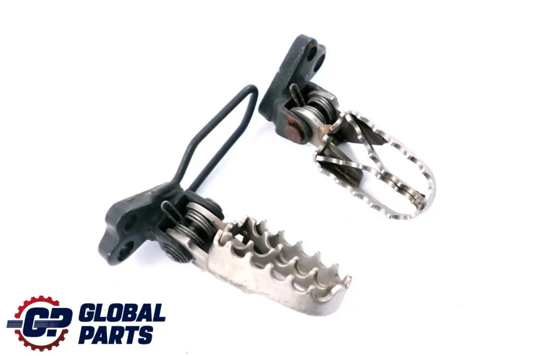  Qingqi QM 125 Links Rechts Fußraste Fußrastenanlag Halter Aufnahme Set - SKU Qingqi QM 125 Footpegs - Teilenummer Qingqi QM 125 Footpegs