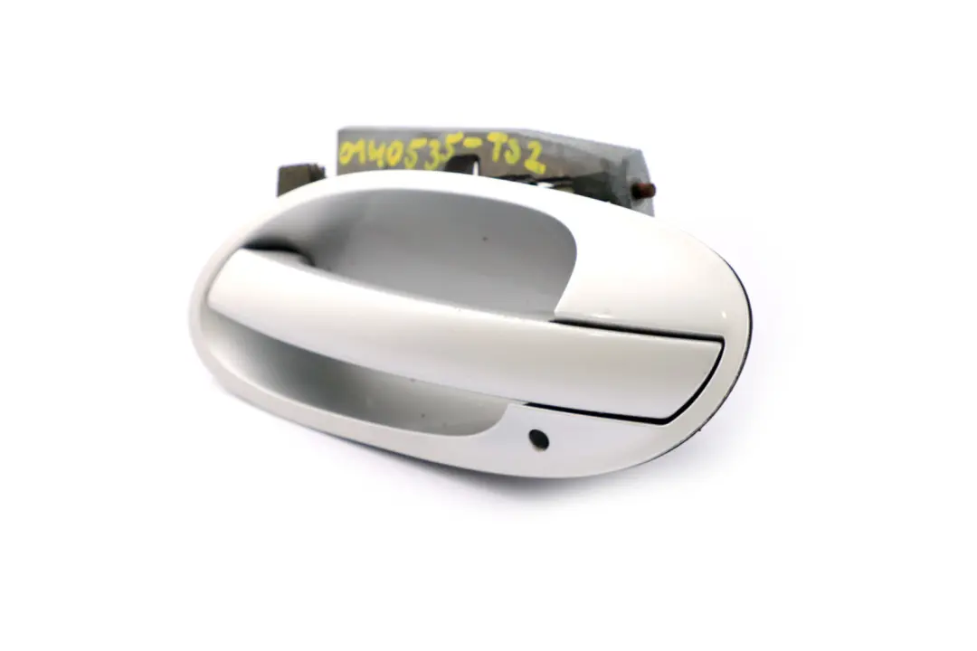 Outer Door Opener Front Left N/S Titansilber Silver 354 to BMW 7 Series 2 E65 E66 with Part number 0140535 BMW 7 Series 2 E65 E66 Outer Door Opener Front Left N/S Titansilber Silver 354 - SKU rhd-0140535-TS2 - Part number 0140535