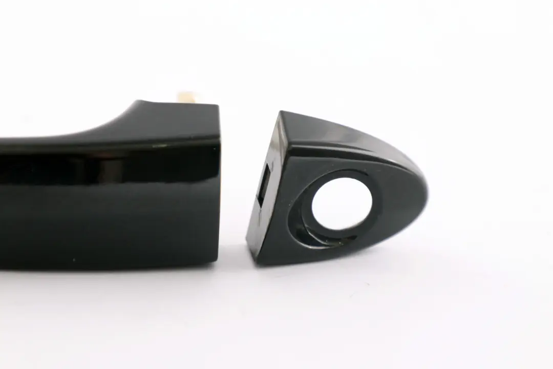 Handle Grab Cap Front Right O/S Black Sapphire Metallic - 475 to BMW X3 Series E83 with Part number 0303025 BMW X3 Series E83 Handle Grab Cap Front Right O/S Black Sapphire Metallic - 475 - SKU rhd-0303025-BS - Part number 0303025