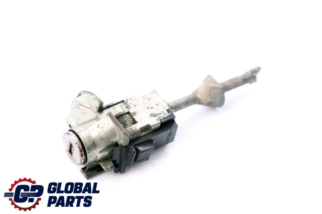 Grab Handle Right Door Front O/S to BMW 1 Series 1 E81 E82 E87 with Part number 0392528 BMW 1 Series 1 E81 E82 E87 Grab Handle Right Door Front O/S - SKU rhd-0392528 - Part number 0392528