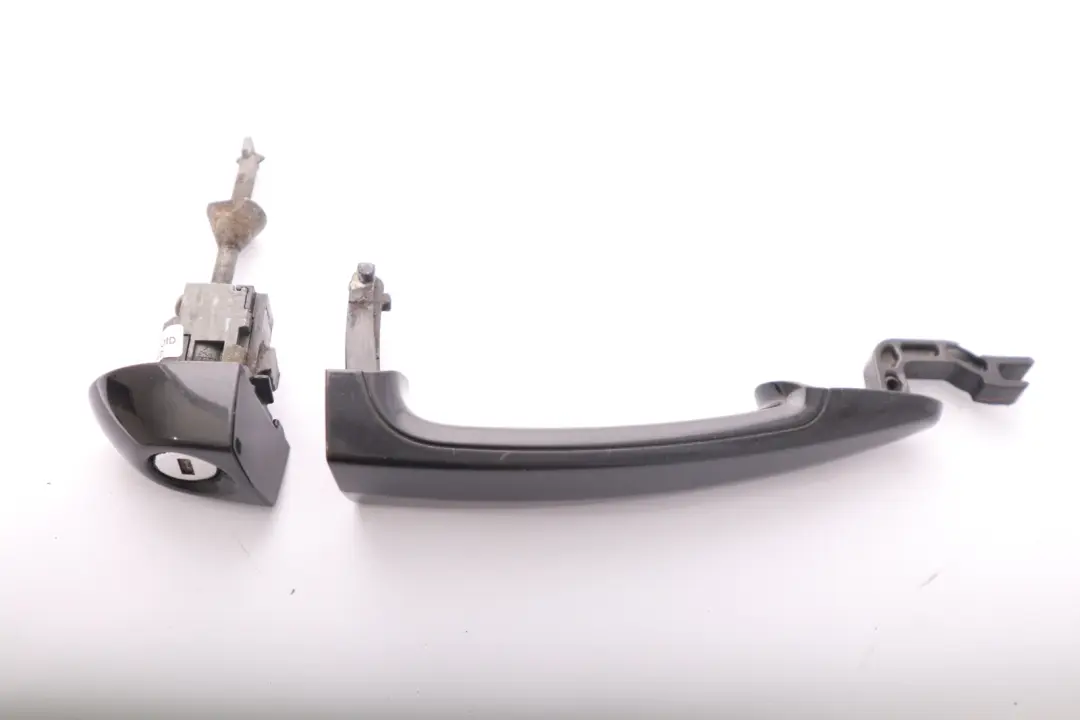 Grab Handle Right Door Front O/S Lock Black Sapphire to BMW 1 Series E81 E82 E87 with Part number 0392528 BMW 1 Series E81 E82 E87 Grab Handle Right Door Front O/S Lock Black Sapphire - SKU rhd-0392528-BS - Part number 0392528