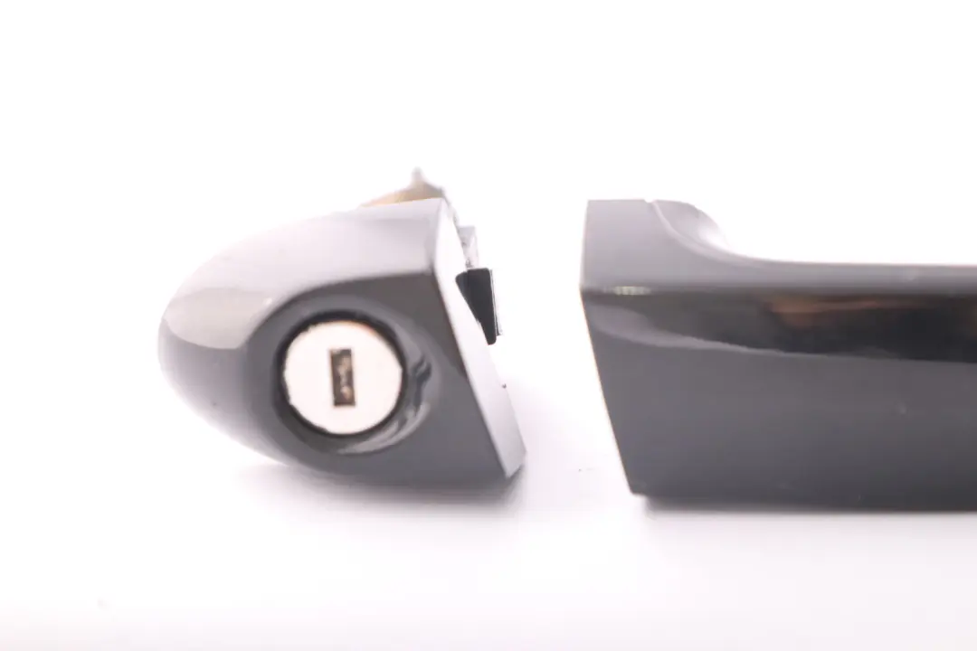 Grab Handle Right Door Front O/S Lock Black Sapphire to BMW 1 Series E81 E82 E87 with Part number 0392528 BMW 1 Series E81 E82 E87 Grab Handle Right Door Front O/S Lock Black Sapphire - SKU rhd-0392528-BS - Part number 0392528