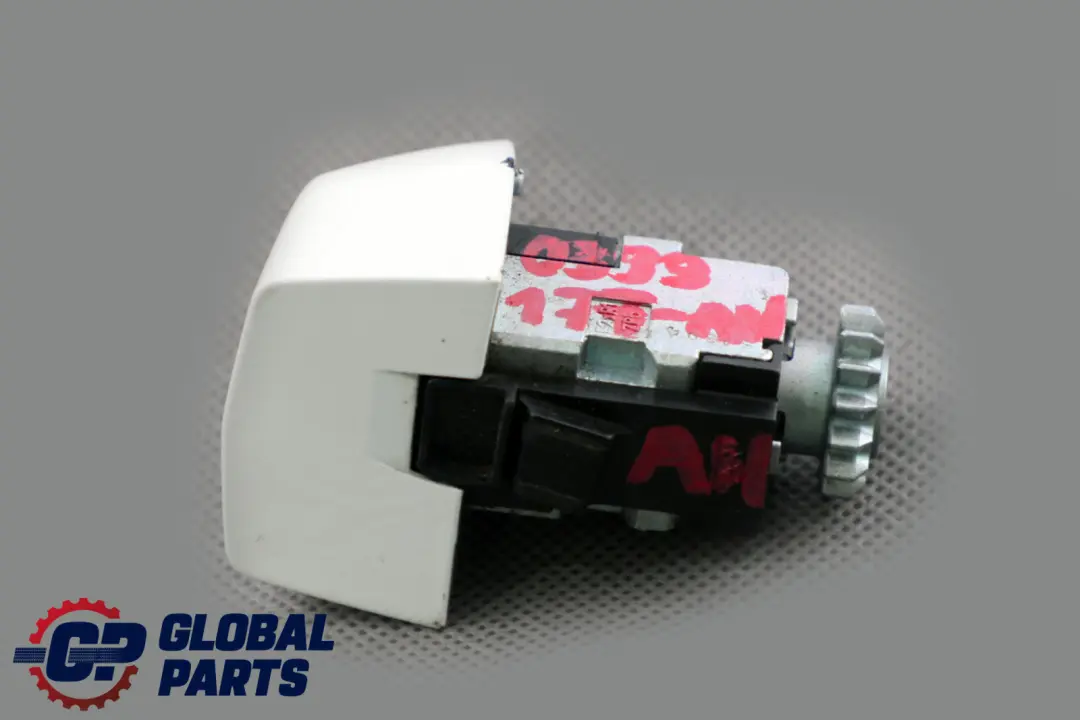 Door Handle Cap Cover Front Right O/S Alpinweiss White 300 to BMW 1 Series F20 F21 with Part number 0399177 BMW 1 Series F20 F21 Door Handle Cap Cover Front Right O/S Alpinweiss White 300 - SKU rhd-0399177-AW - Part number 0399177