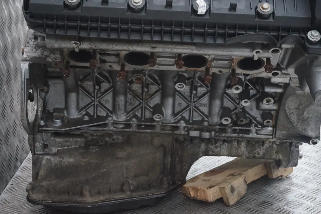 Unkomplett Motor Benzin 745i N62 N62B44A 333PS 159TKM, GARANTIE für BMW E65 E66 mit Teilenummer 0427247 BMW E65 E66 Unkomplett Motor Benzin 745i N62 N62B44A 333PS 159TKM, GARANTIE - SKU RHD-0427247 - Teilenummer 0427247