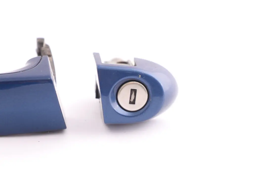  £BMW 1 3 E87 E90 E91 Front Right Grab Handle O/S Montegoblau Montego Blue A51 - SKU rhd-0445182-MTB - Part number 0445182