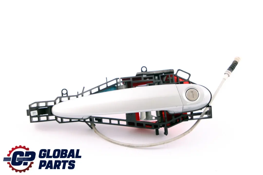 Grab Handle Front Right O/S Door Glacier Silver A83 to BMW 3 Series F30 F31 with Part number 0445184 BMW 3 Series F30 F31 Grab Handle Front Right O/S Door Glacier Silver A83 - SKU rhd-0445184-GSB - Part number 0445184