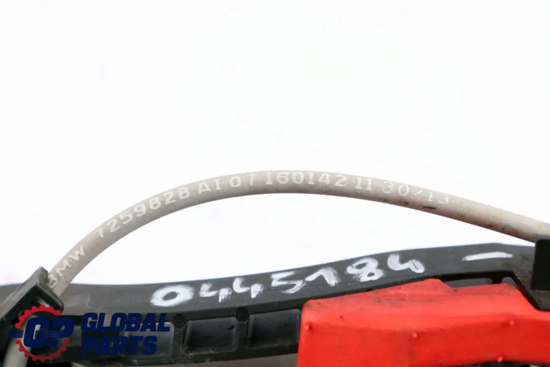 Grab Handle Front Right O/S Door Orionsilber Silver A92 to BMW 3 Series F30 F31 with Part number 0445184 BMW 3 Series F30 F31 Grab Handle Front Right O/S Door Orionsilber Silver A92 - SKU rhd-0445184-ORION - Part number 0445184