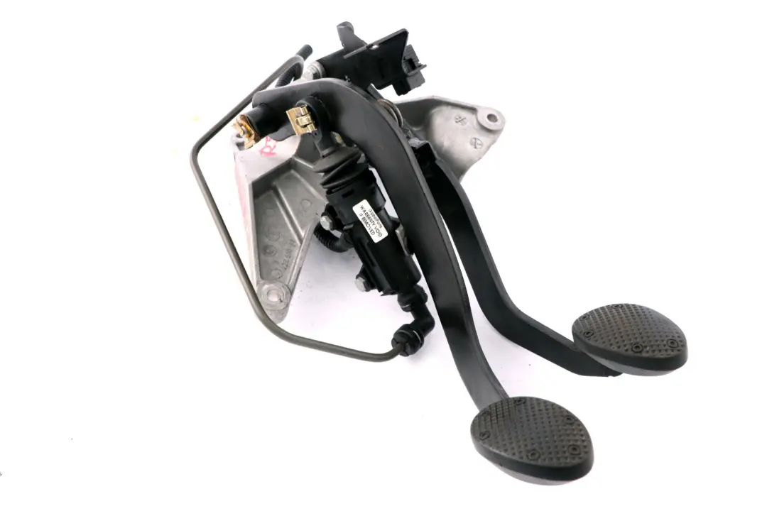 Brake Clutch Pedal Assembly to Mini Cooper One R50 R52 R53 with Part number 1519601 Mini Cooper One R50 R52 R53 Brake Clutch Pedal Assembly - SKU rhd-1519601 - Part number 1519601