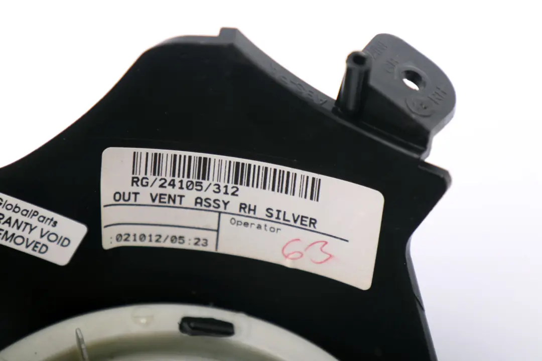 BMW MINI Cooper One R55 R56 R59 Cover Air Outlet Dashboard Right O/S - SKU 2752798 - Part number 2752798