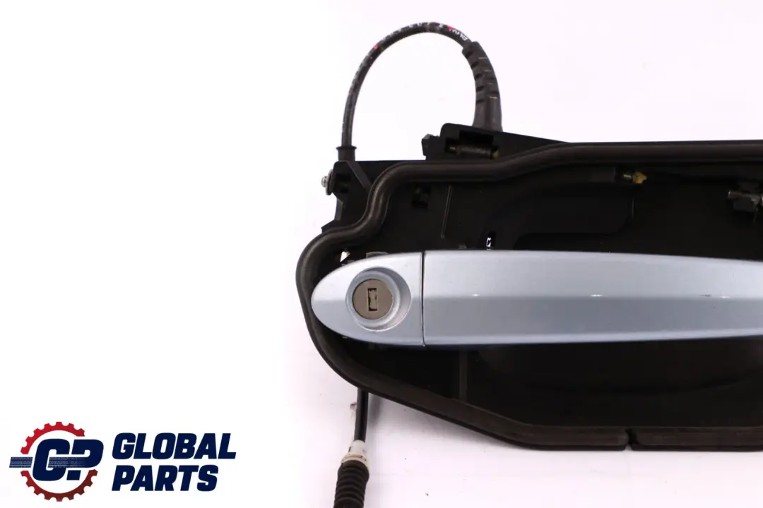 Complete Front Right Grab Handle O/S Bluewater Metallic 896 to BMW X3 E83 with Part number 3402592 BMW X3 E83 Complete Front Right Grab Handle O/S Bluewater Metallic 896 - SKU RHD-3402592-WB - Part number 3402592
