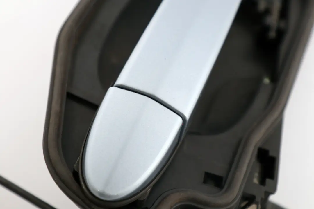 Complete Front Left Grab Handle N/S Bluewater Metallic 896 to BMW X3 Series E83 with Part number 3402592 BMW X3 Series E83 Complete Front Left Grab Handle N/S Bluewater Metallic 896 - SKU rhd-3402592-WB1 - Part number 3402592