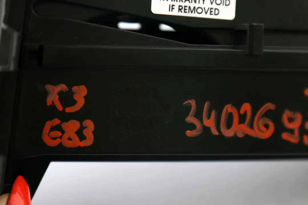 Drink Holder Drivers Right O/S Schwarz Black to BMW X3 Series 3 E83 5 Cup with Part number 3402693 BMW X3 Series 3 E83 5 Cup Drink Holder Drivers Right O/S Schwarz Black - SKU rhd-3402693-5 - Part number 3402693