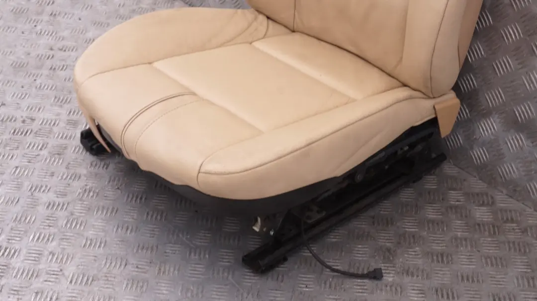 Front Right O/S Driver Side Beige Leather Seat Heated Memory to BMW X3 Series E83 with Part number 3412196 BMW X3 Series E83 Front Right O/S Driver Side Beige Leather Seat Heated Memory - SKU rhd-3412196-1 - Part number 3412196