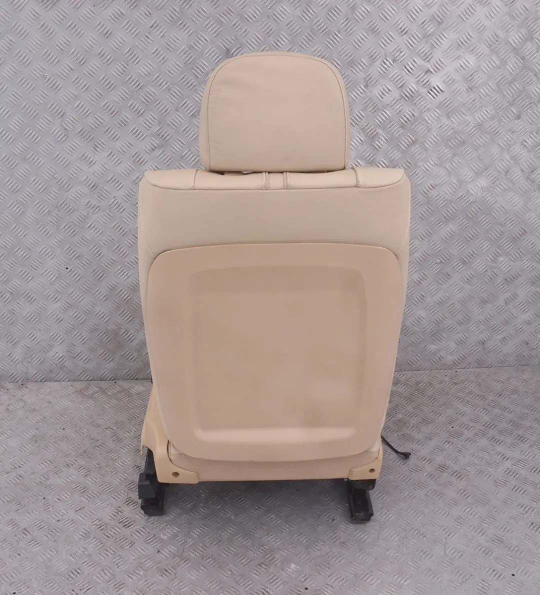 Front Left N/S Passenger Side Beige Leather Seat Heated Memory to BMW X3 Series E83 with Part number 3412196 BMW X3 Series E83 Front Left N/S Passenger Side Beige Leather Seat Heated Memory - SKU rhd-3412196-2 - Part number 3412196