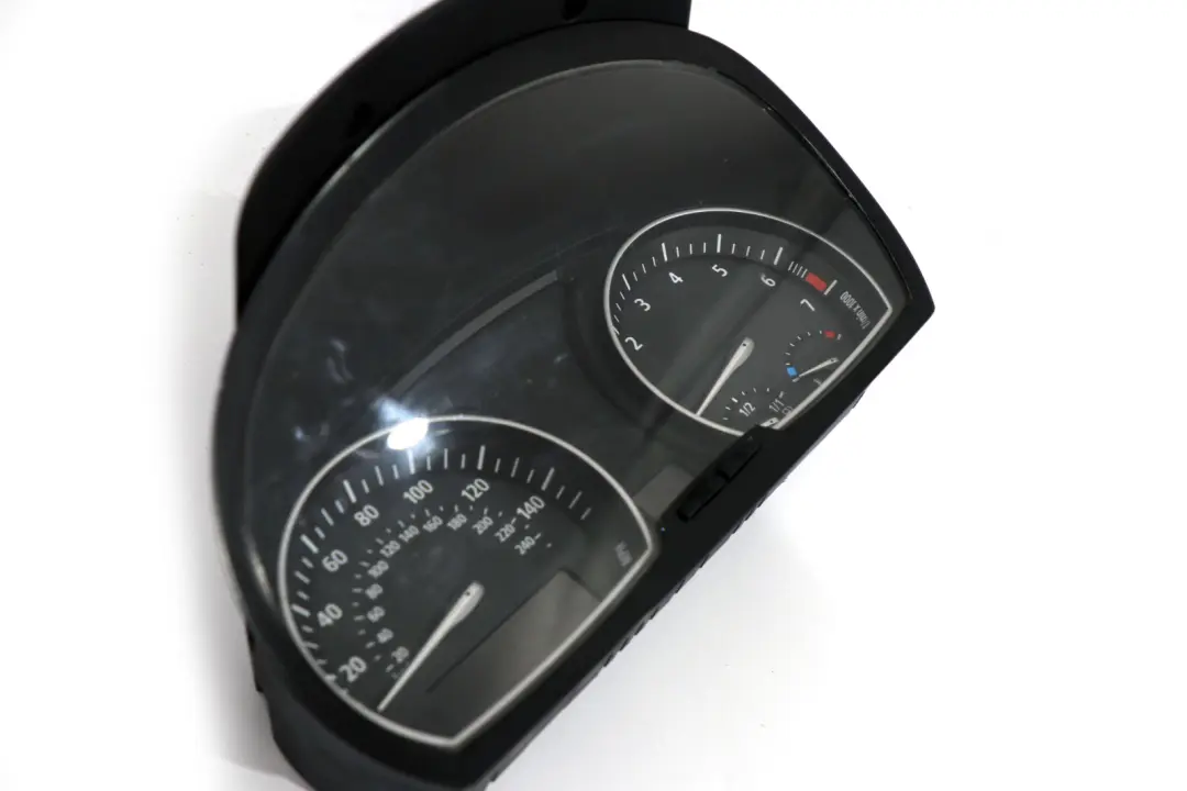 Instrument Cluster Speedo Clocks Petrol Automatic to BMW X3 Series E83 with Part number 3413129 BMW X3 Series E83 Instrument Cluster Speedo Clocks Petrol Automatic - SKU rhd-3413129 - Part number 3413129