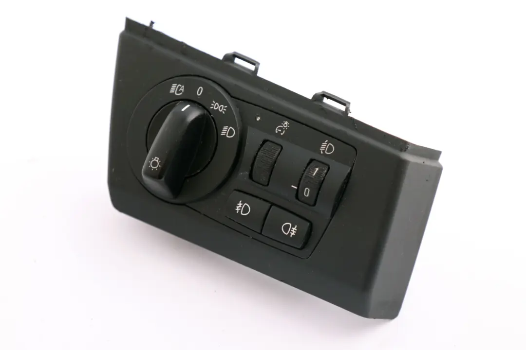 E83N LCI Control Element Light Switch Black to BMW X3 Series 1 with Part number 3420282 BMW X3 Series 1 E83N LCI Control Element Light Switch Black - SKU rhd-3420282-1 - Part number 3420282