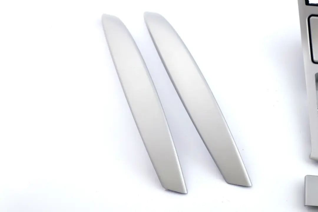 Set Trim Strip Door Gearshift Gear Cover Titanium Light to BMW X3 Series 2 E83 LCI with Part number 3448635 BMW X3 Series 2 E83 LCI Set Trim Strip Door Gearshift Gear Cover Titanium Light - SKU rhd-3448635-2 - Part number 3448635