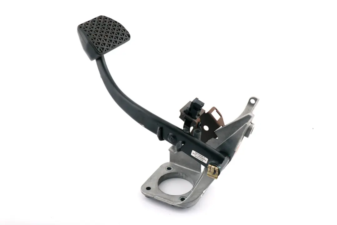 Brake Pedal Mount 6757926 to BMW 3 Z4 Series E46 E85 E86 Automatic with Part number 6752655 BMW 3 Z4 Series E46 E85 E86 Automatic Brake Pedal Mount 6757926 - SKU rhd-6752655 - Part number 6752655