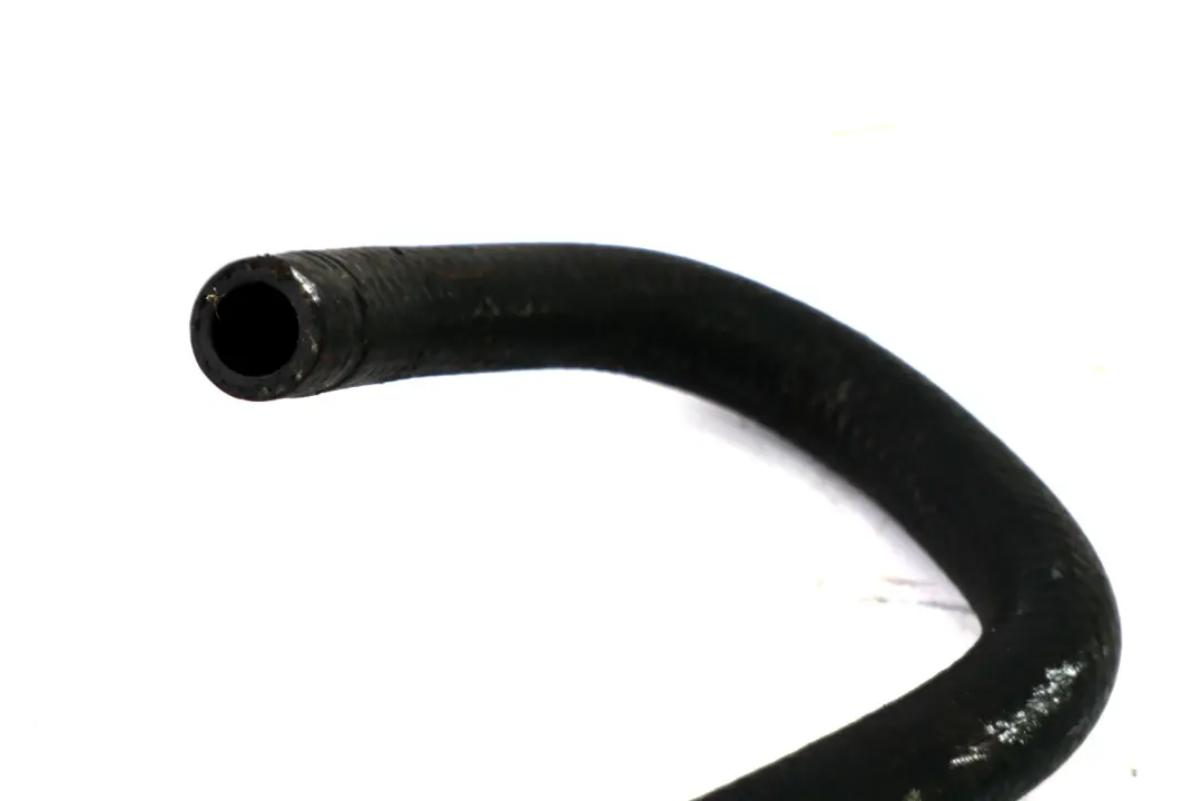 Vent Pipe Engine Breather Hose Vacuum Duct to BMW 5 Series E60 E61 with Part number 6766294 BMW 5 Series E60 E61 Vent Pipe Engine Breather Hose Vacuum Duct - SKU rhd-6760707 - Part number 6766294