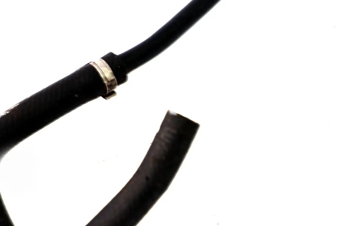 Vent Pipe Engine Breather Hose Vacuum Duct to BMW 5 Series E60 E61 with Part number 6766294 BMW 5 Series E60 E61 Vent Pipe Engine Breather Hose Vacuum Duct - SKU rhd-6760707 - Part number 6766294