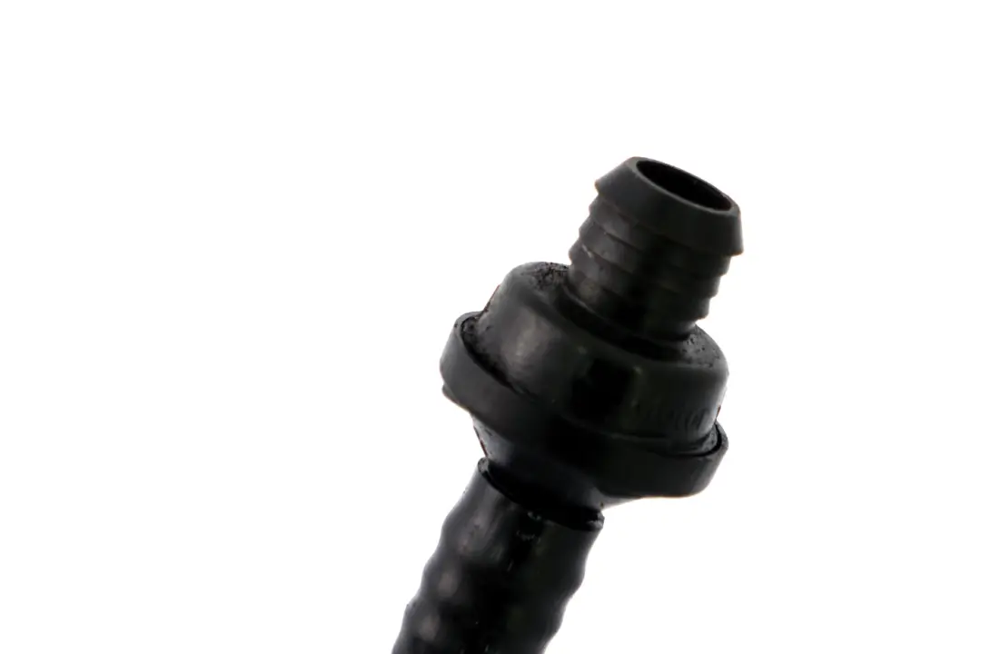 Vent Pipe Engine Breather Hose Vacuum Duct to BMW 5 Series E60 E61 with Part number 6766294 BMW 5 Series E60 E61 Vent Pipe Engine Breather Hose Vacuum Duct - SKU rhd-6760707 - Part number 6766294