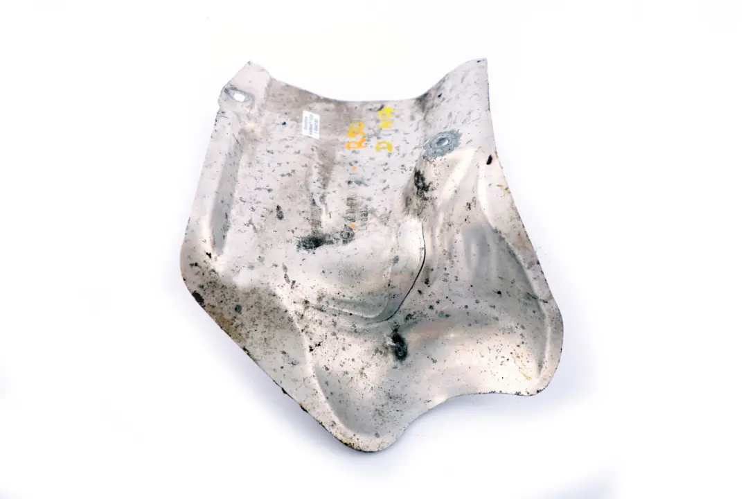 W17 Steering Box Heat Shield Resistant Plate to BMW Mini One D R50 with Part number 6763637 BMW Mini One D R50 W17 Steering Box Heat Shield Resistant Plate - SKU rhd-6763637 - Part number 6763637