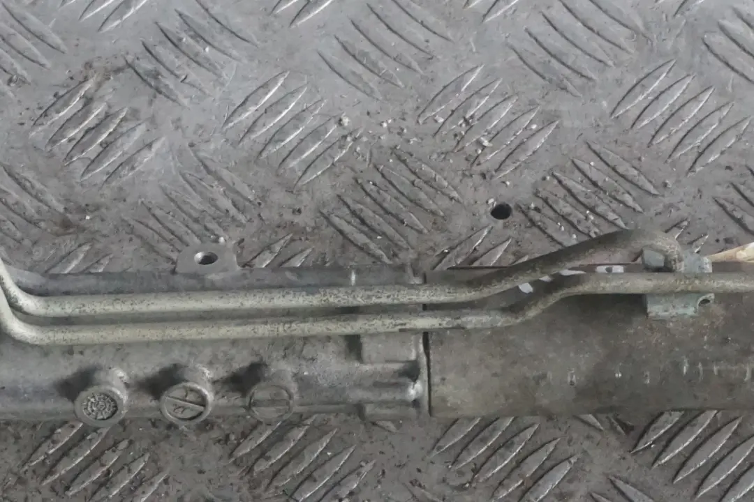 Hydro Power Steering Rack Gear to Mini Cooper R50 R52 R53 with Part number 6764153 Mini Cooper R50 R52 R53 Hydro Power Steering Rack Gear - SKU rhd-6764153 - Part number 6764153