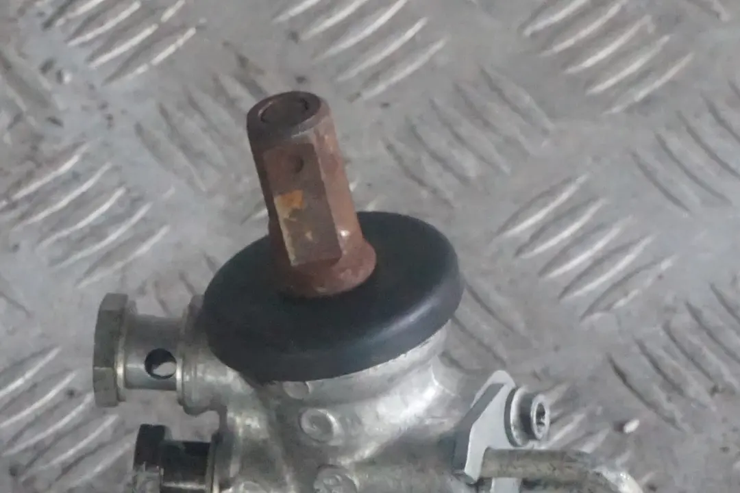 Hydro Power Steering Rack Gear to Mini Cooper R50 R52 R53 with Part number 6764153 Mini Cooper R50 R52 R53 Hydro Power Steering Rack Gear - SKU rhd-6764153 - Part number 6764153