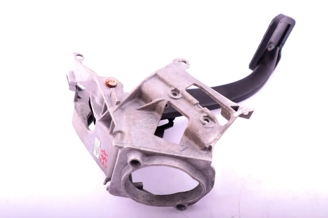 Complete Pedal Brake Assembly to BMW 1 3 X1 Series E81 E87 E90 E91 E92 E93 E84 LCI with Part number 6778979 BMW 1 3 X1 Series E81 E87 E90 E91 E92 E93 E84 LCI Complete Pedal Brake Assembly - SKU rhd-6778979 - Part number 6778979