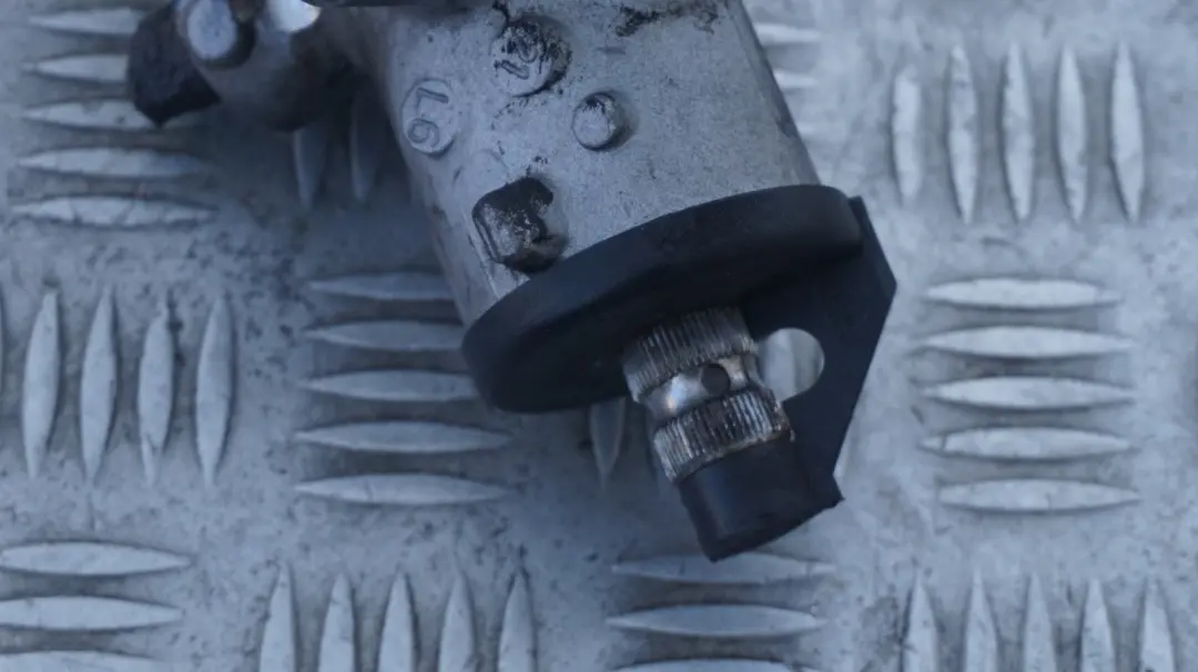 Hydro Power Steering Rack Gear Servotronic to BMW 5 Series E60 E61 E63 E64 with Part number 6780944 BMW 5 Series E60 E61 E63 E64 Hydro Power Steering Rack Gear Servotronic - SKU rhd-6780944 - Part number 6780944