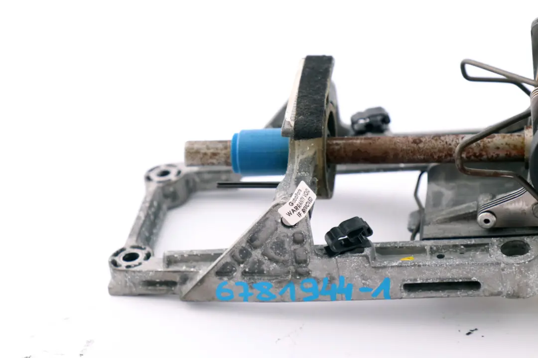 Upper Steering Column Adjustable Automatic to BMW MINI Cooper One R50 R52 R53 with Part number 6781944 BMW MINI Cooper One R50 R52 R53 Upper Steering Column Adjustable Automatic - SKU rhd-6781944-1 - Part number 6781944